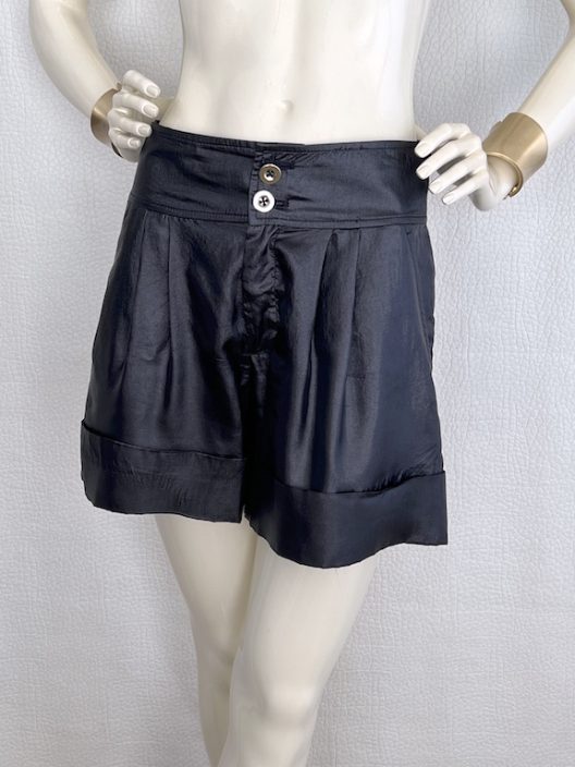 Marc by Marc Jacobs black dress shorts