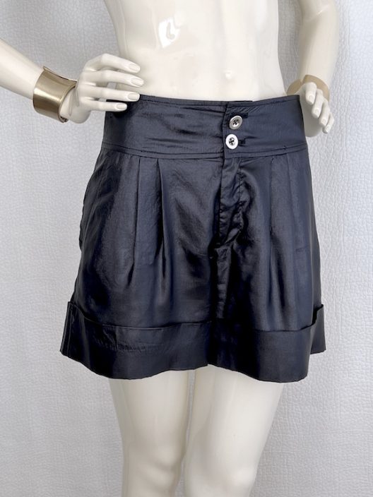 Marc by Marc Jacobs black dress shorts