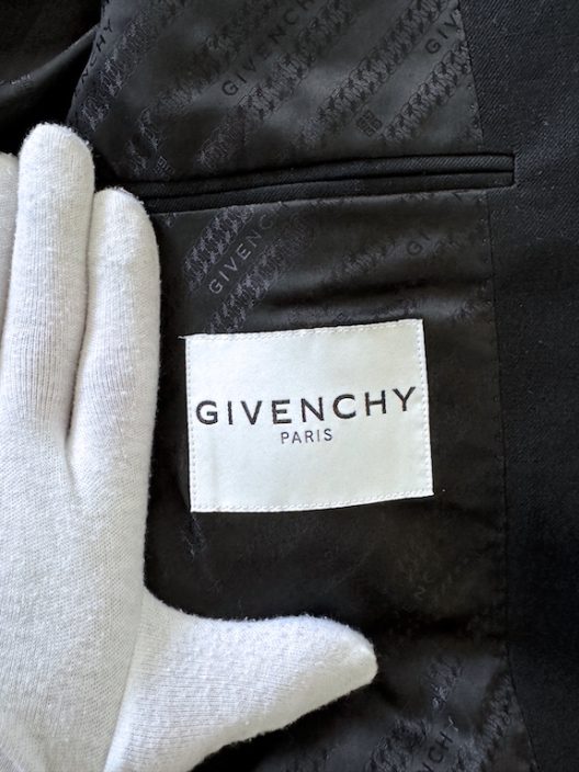 Givenchy Paris by Riccardo Tisci one button blazer with piercing details