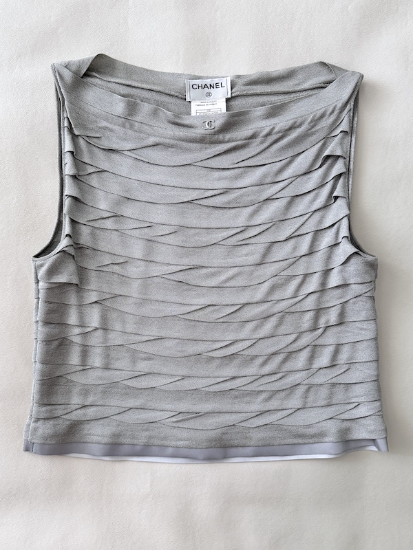 RARE Chanel 99P Gray Knit Top 